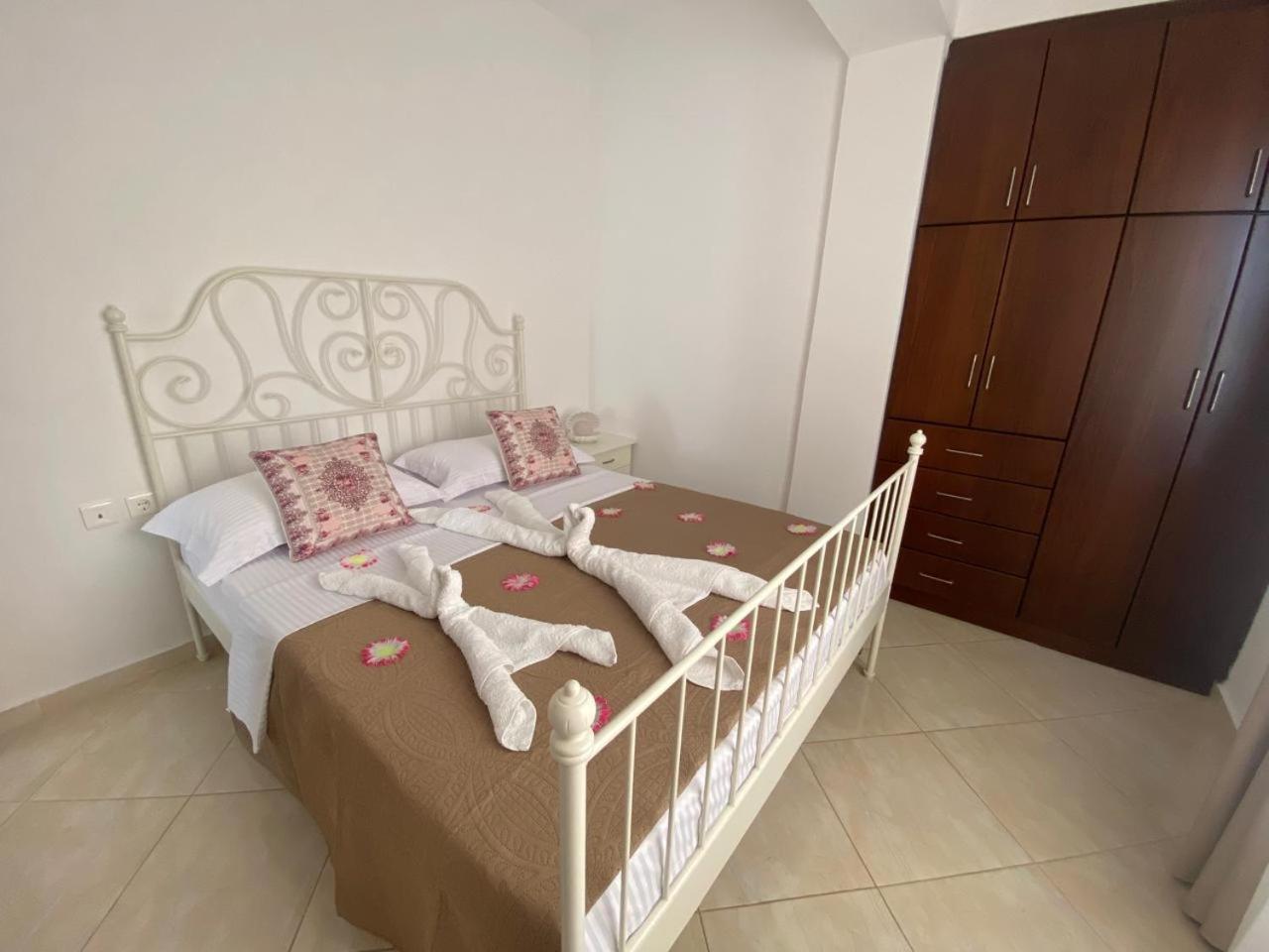 Tarace Sea View Apartment Sarandë Exterior foto